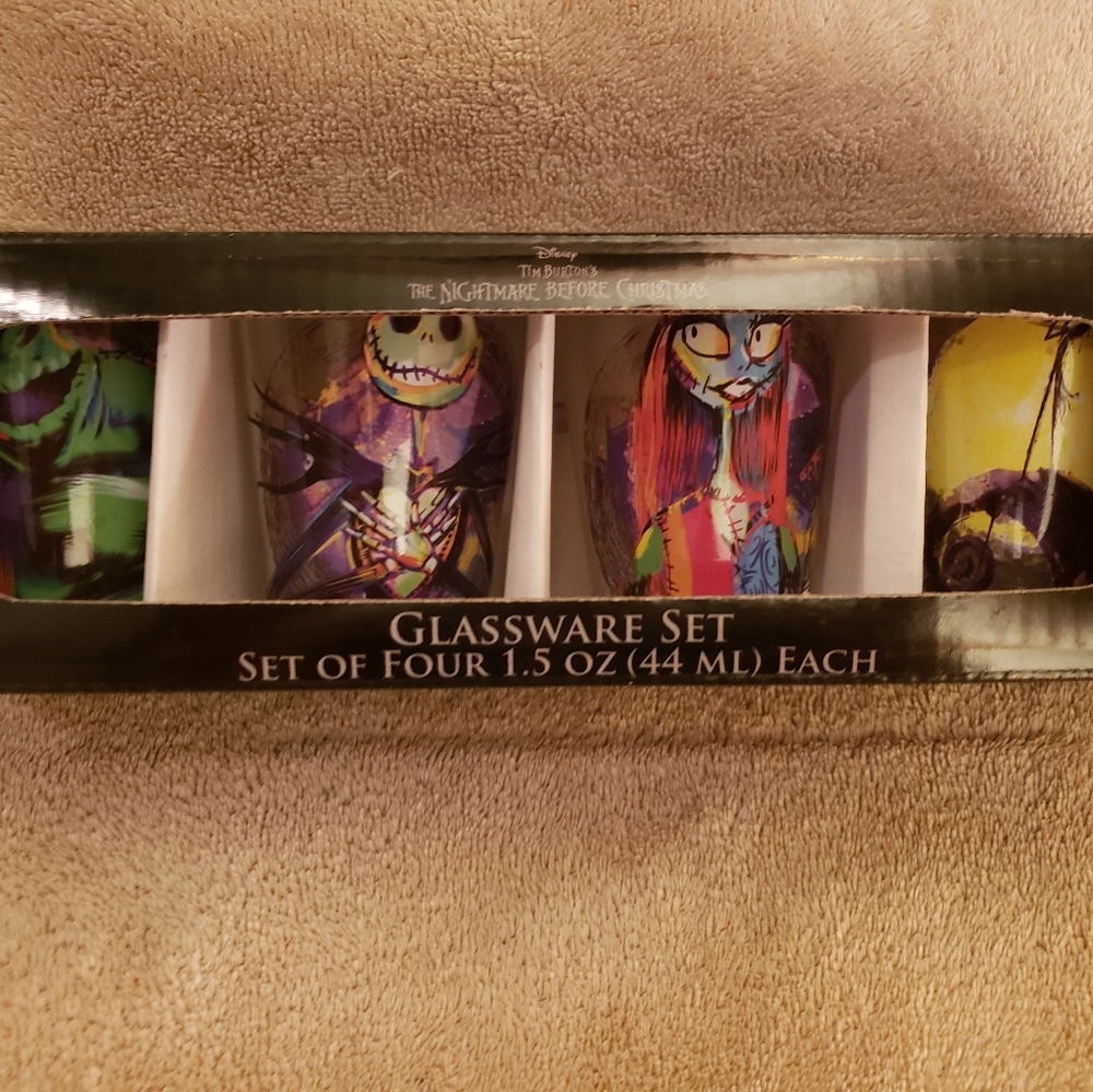 NBC mini glass set 1.5 oz